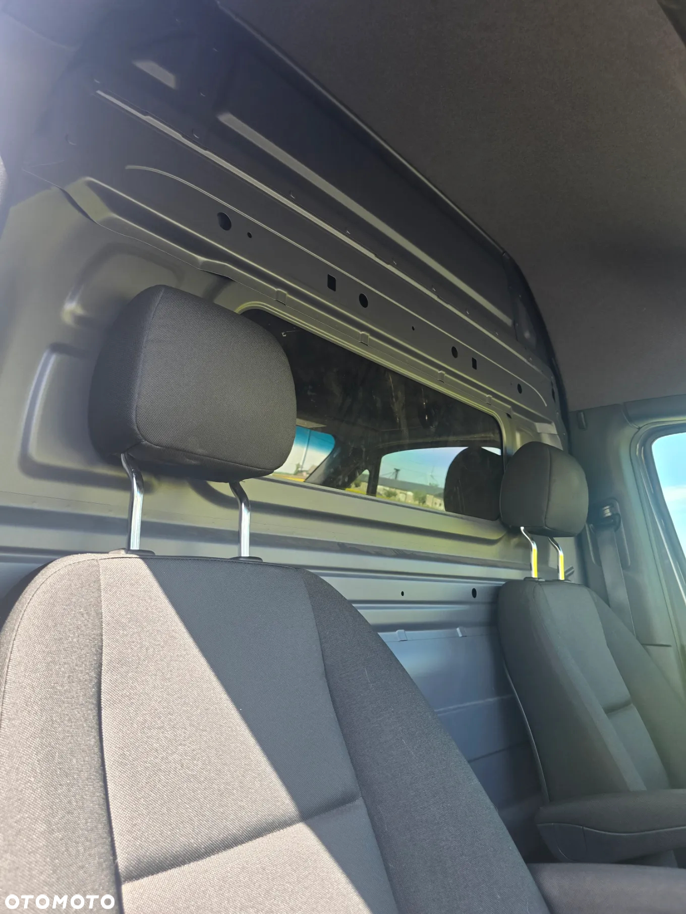 Mercedes-Benz Sprinter - 10