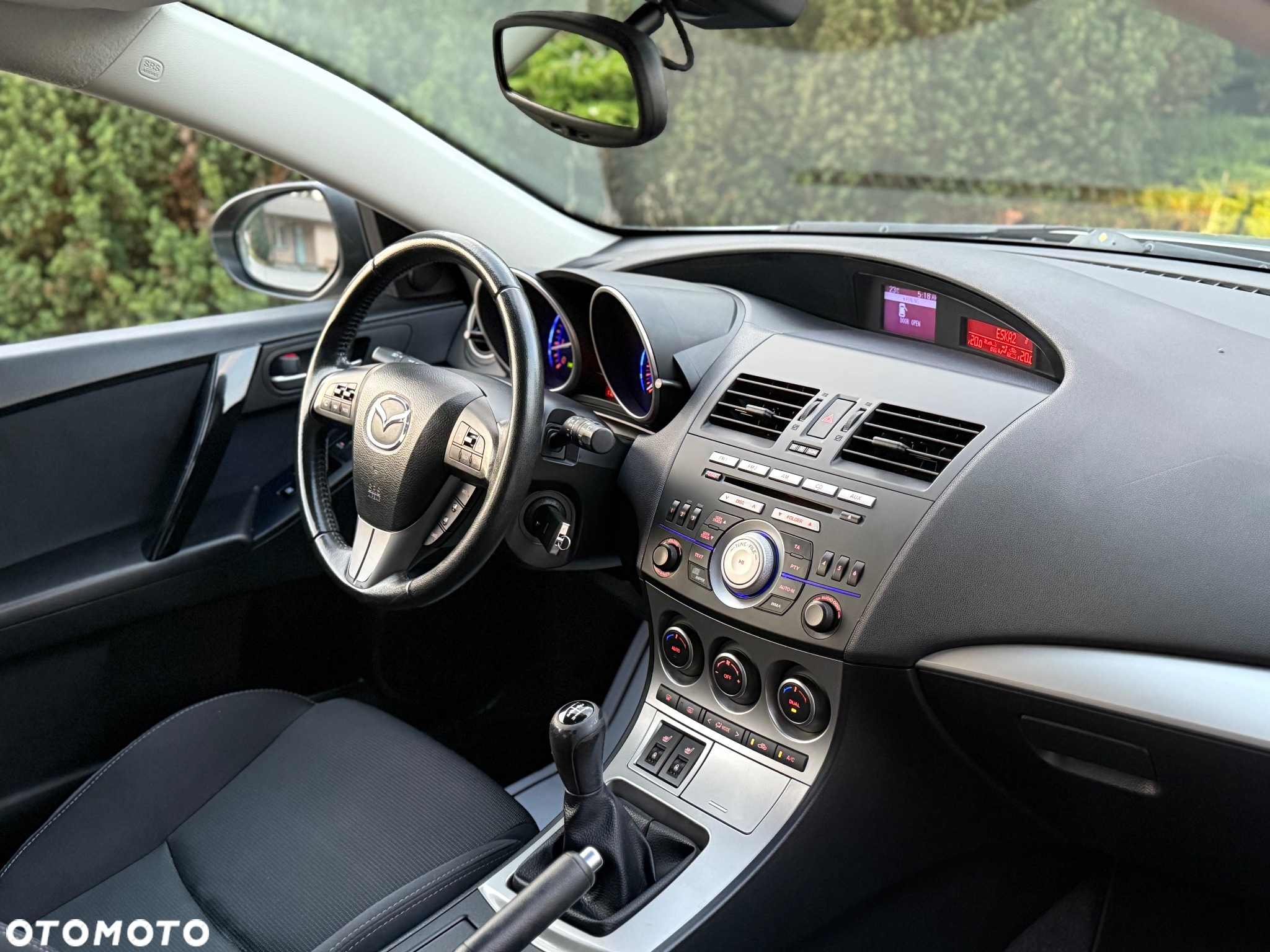 Mazda 3 1.6 Exclusive - 12