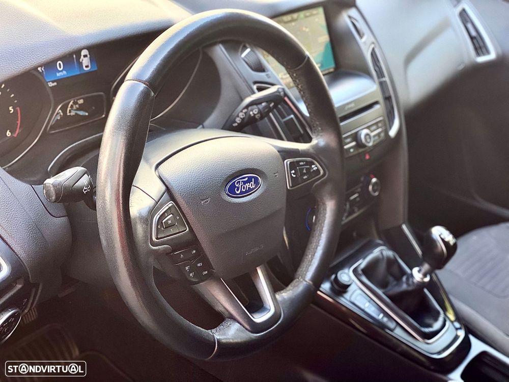 Ford Focus SW 1.5 TDCi Titanium - 15