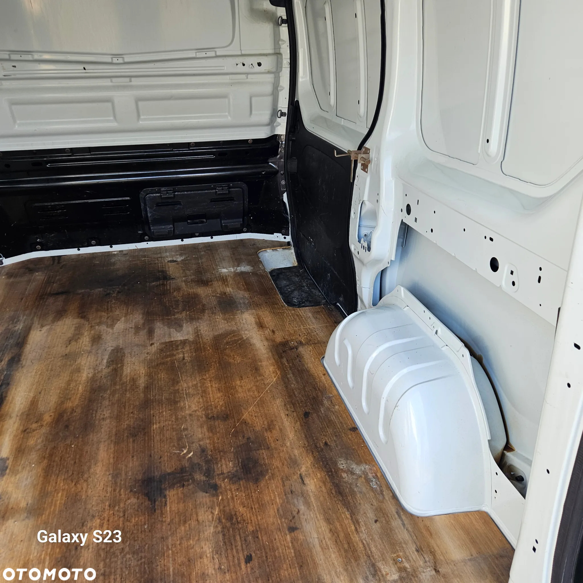 Renault TRAFIC - 22