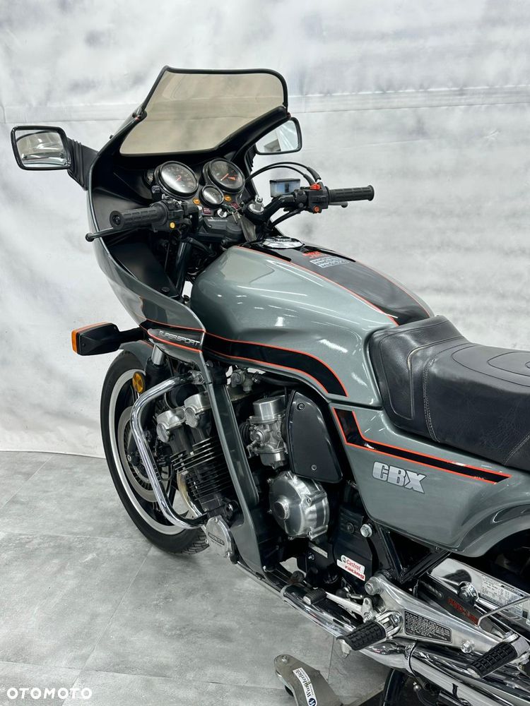 Honda CBX - 2
