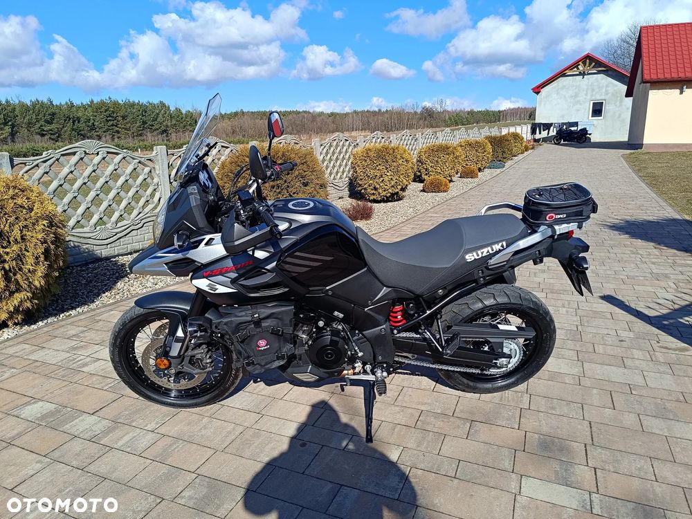 Suzuki V-STROM - 4