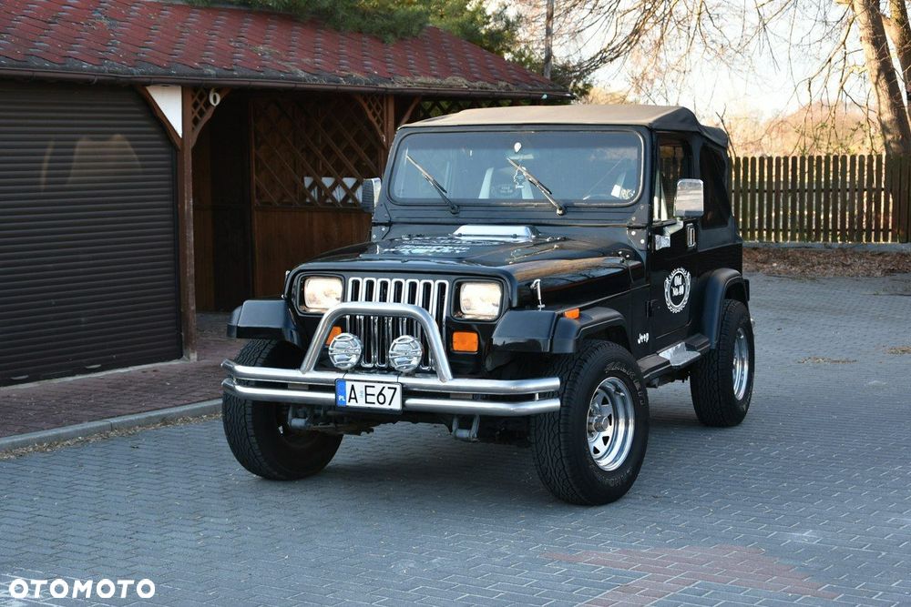 Jeep Wrangler - 2