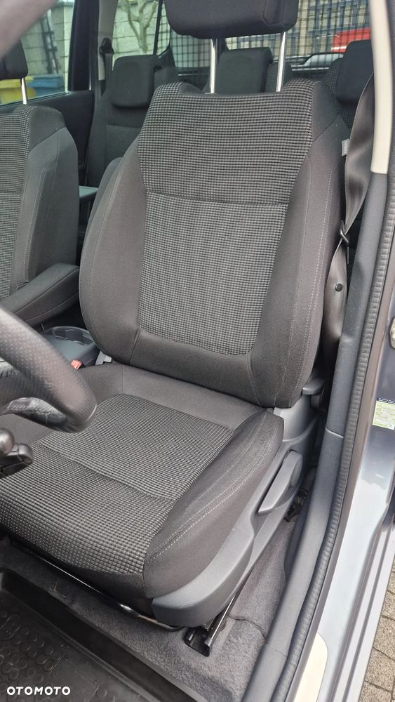 Peugeot 5008 HDI FAP 150 Allure - 26