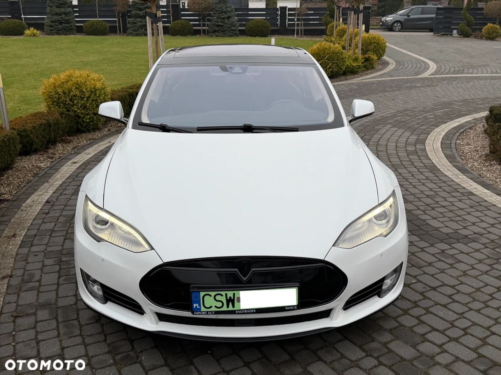 Tesla Model S 85D Allradantrieb - 36