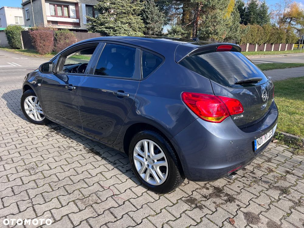 Opel Astra 1.4 Turbo ENERGY - 4