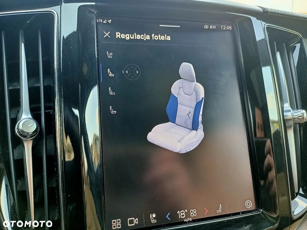 Volvo XC 60 T8 Plug-In Hybrid AWD Ultimate Bright - 29