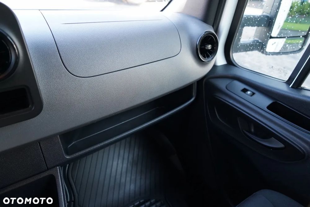 Mercedes-Benz SPRINTER 315 CDI / KONTENER 4,4 M / WINDA DHOLLANDIA - 750 KG / BLIŹNIAK / SPROWADZONY - 27