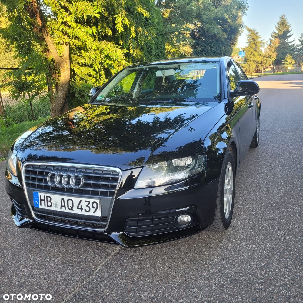 Audi A4 Limousine - 6