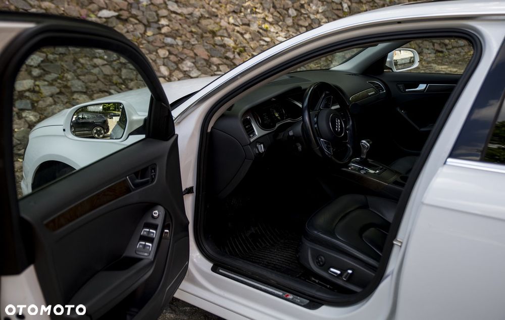 Audi A4 Limousine - 8