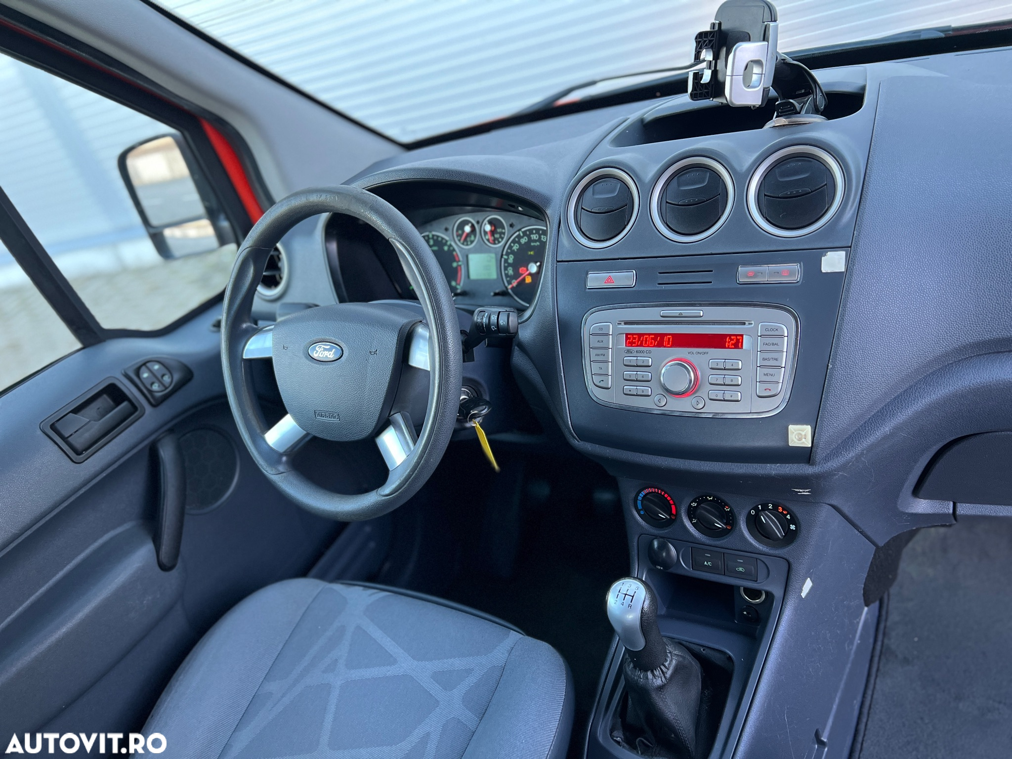 Ford Transit Connect - 9