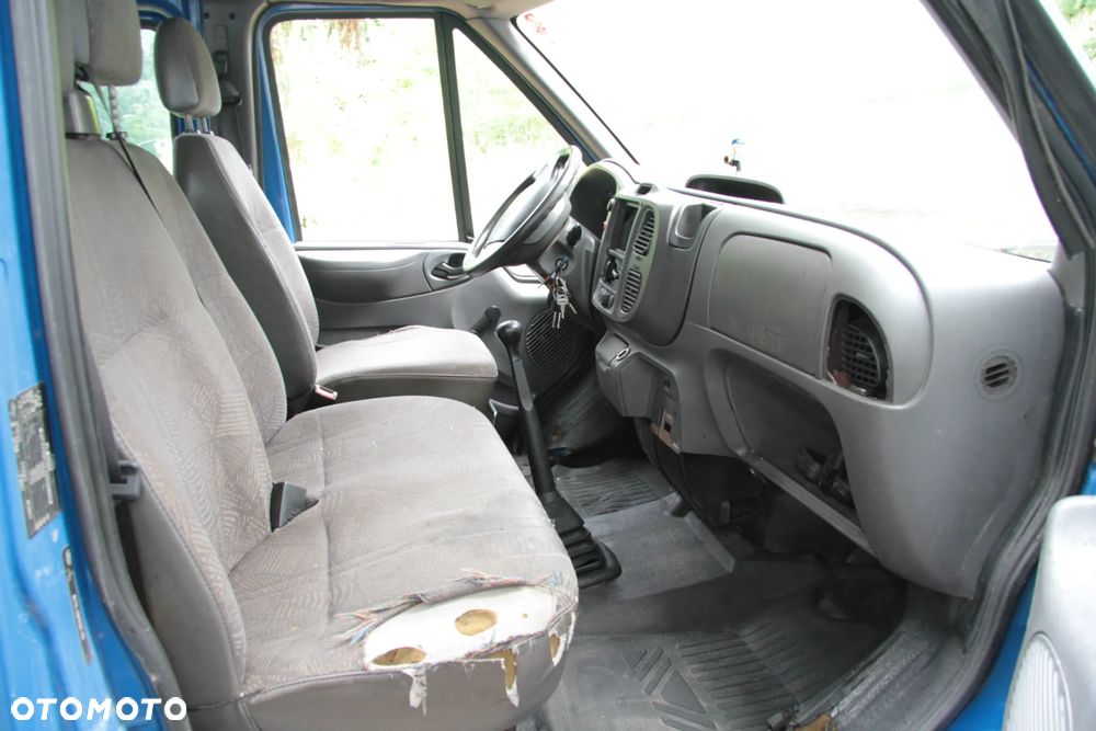Ford TRANSIT FURGON 300L - 6
