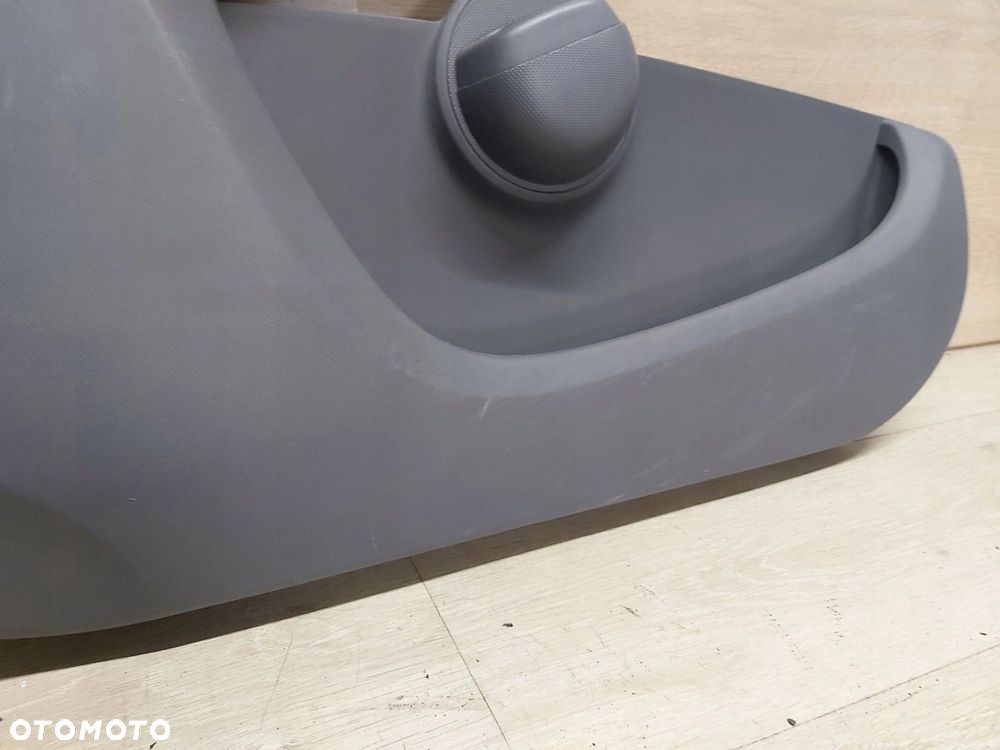 Toyota AYGO I Boczek drzwi lewy przód 5D klamka rączka - 2