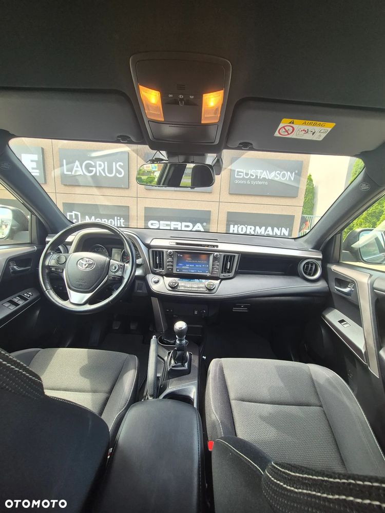 Toyota RAV4 2.0 Prestige 4x4 - 9