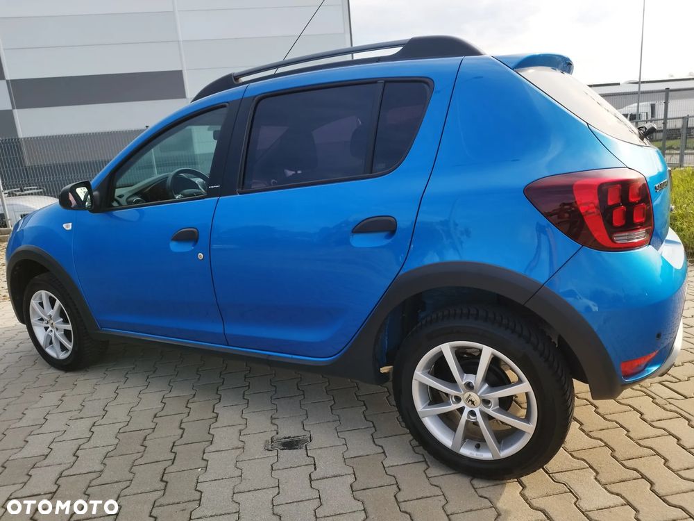 Dacia Sandero 0.9 TCe Laureate S&S EU6 - 11