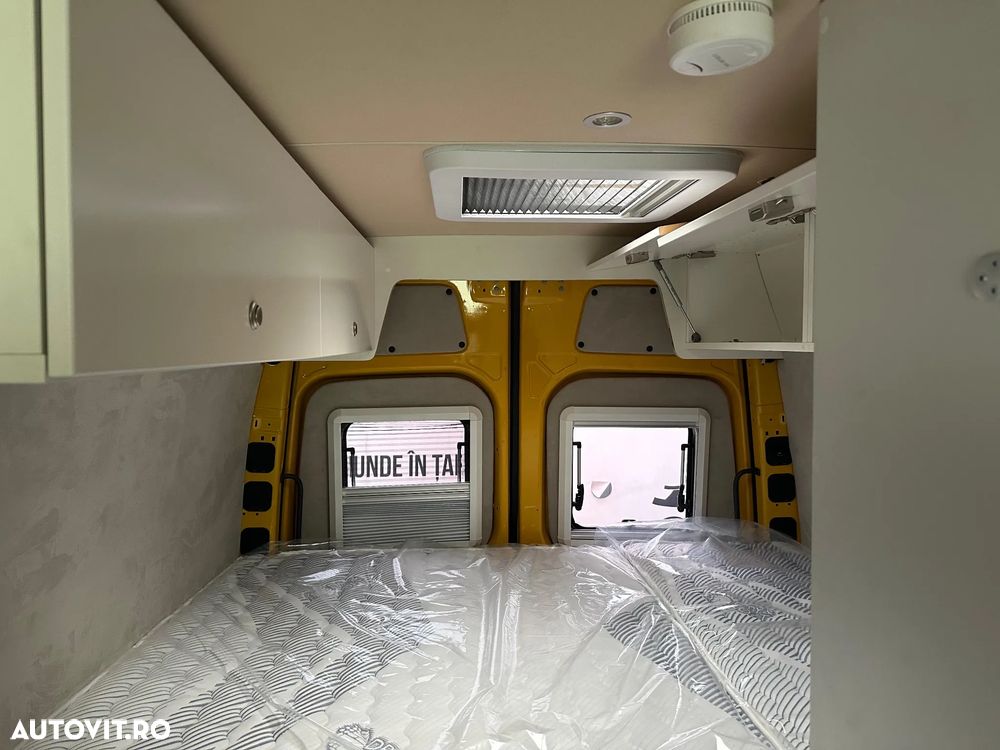 Mercedes-Benz Sprinter - 22