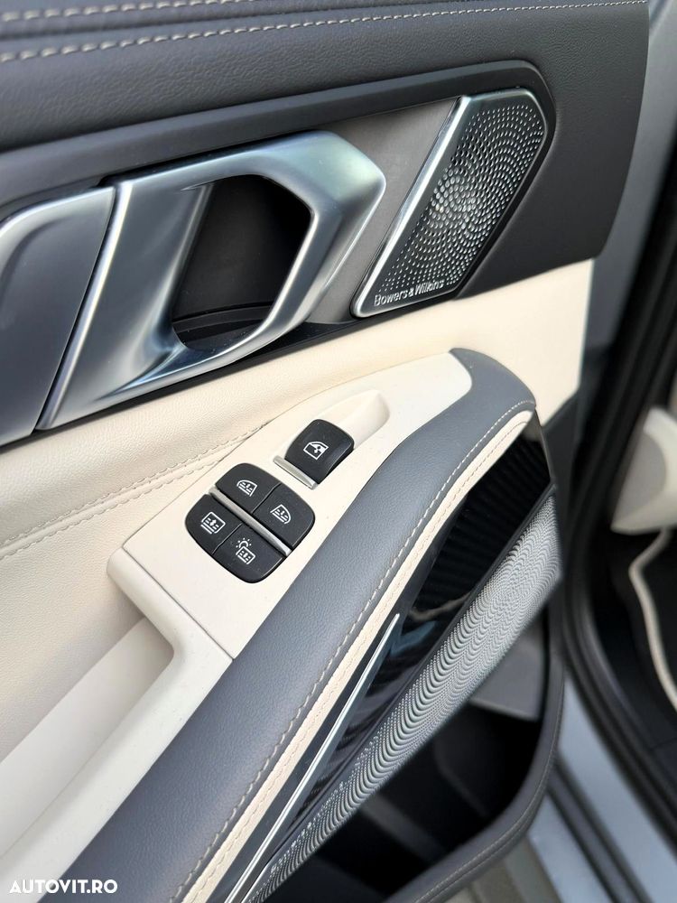 BMW X7 xDrive40i AT MHEV - 17