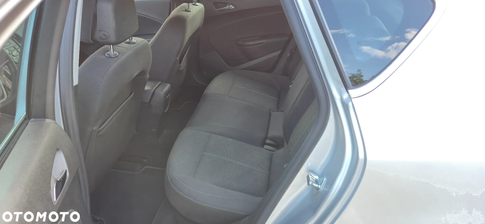Opel Astra IV 1.6 CDTI Cosmo - 12