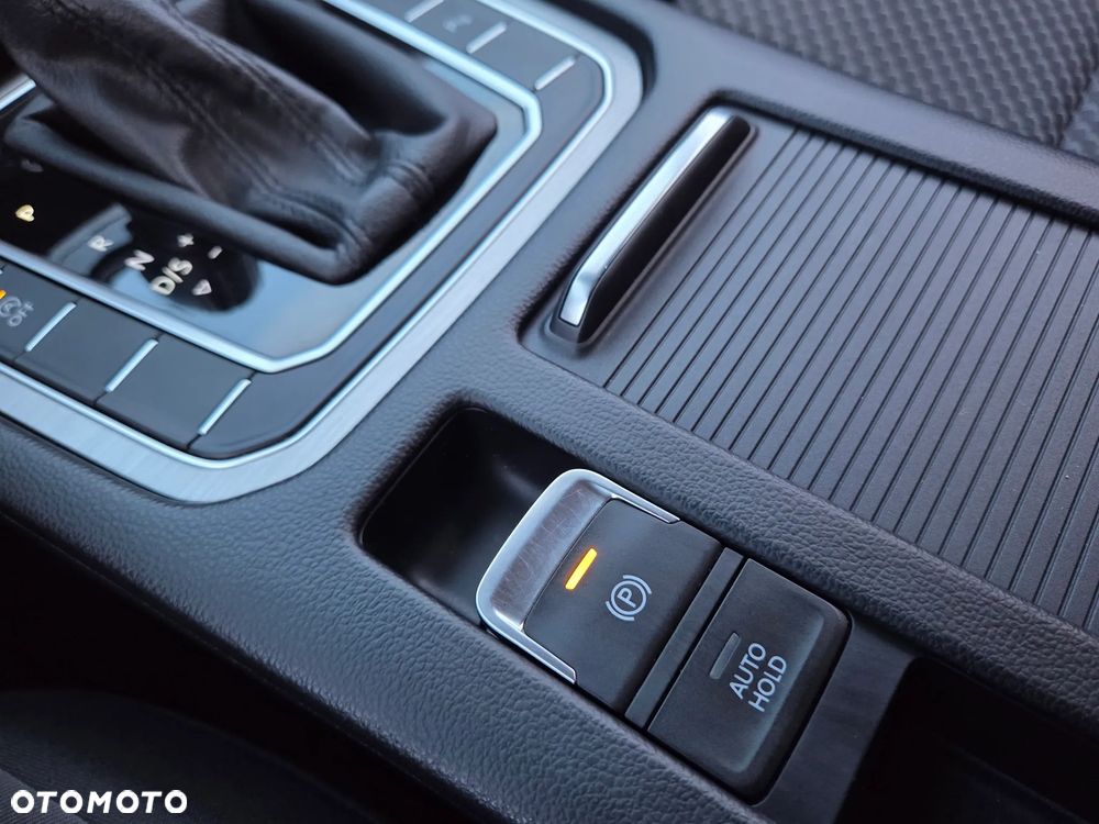 Volkswagen Passat 1.5 TSI EVO Essence DSG - 15