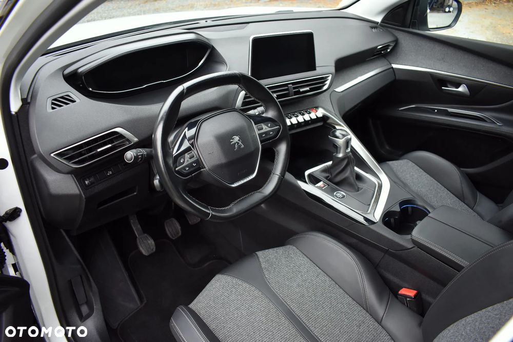 Peugeot 5008 BlueHDi 130 Allure Pack - 24