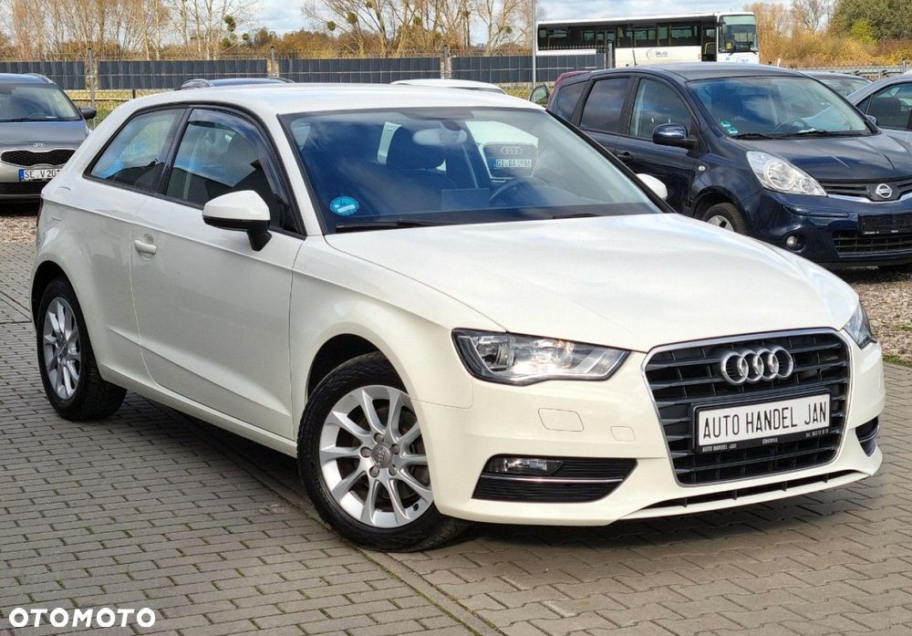 Audi A3 Sportback - 3