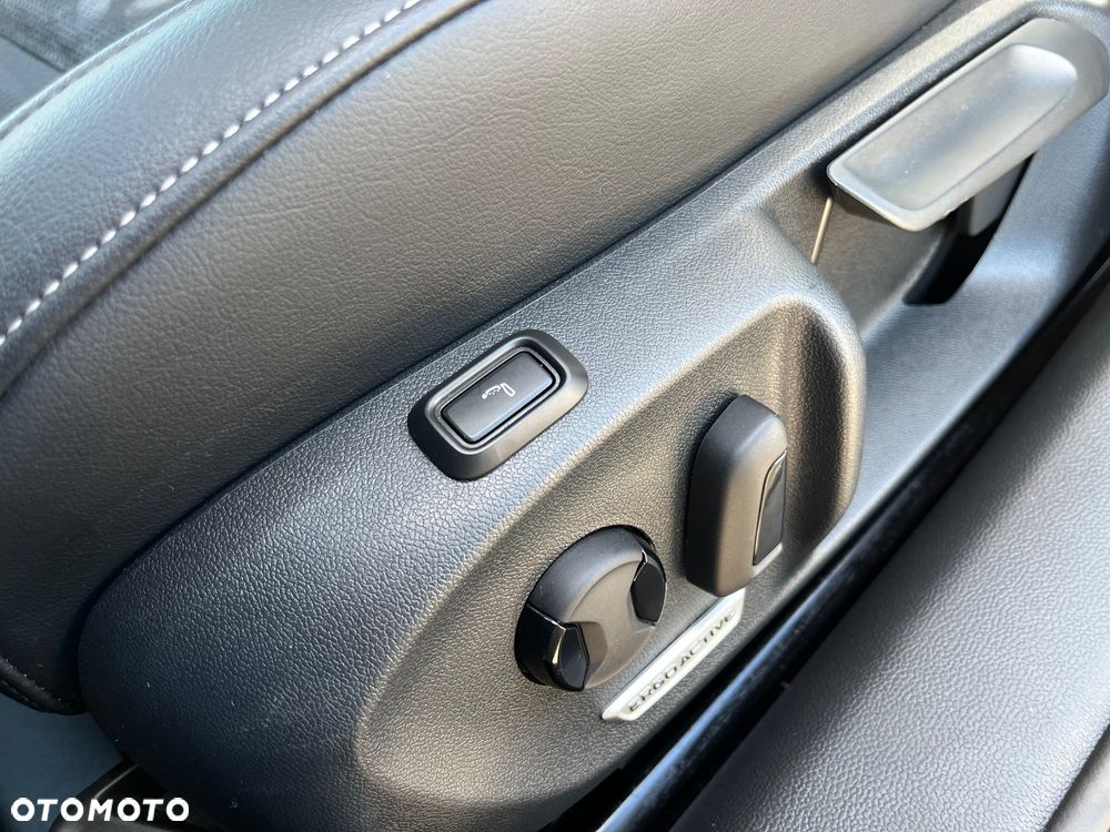 Volkswagen Passat - 10