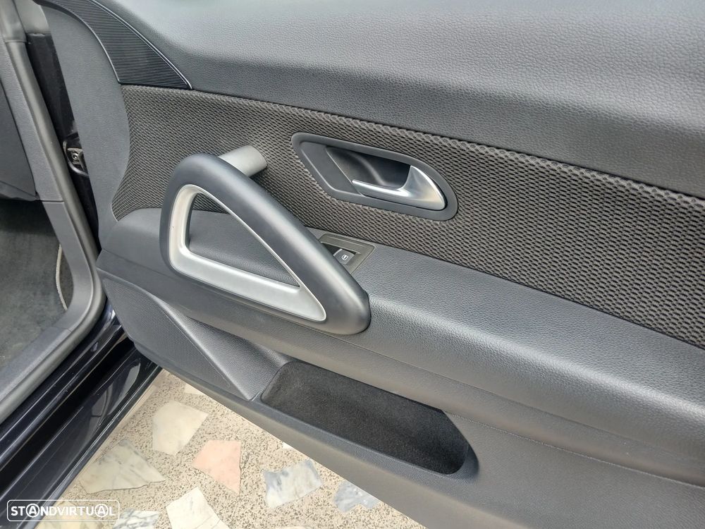 VW Scirocco 2.0 TDI Sport - 27