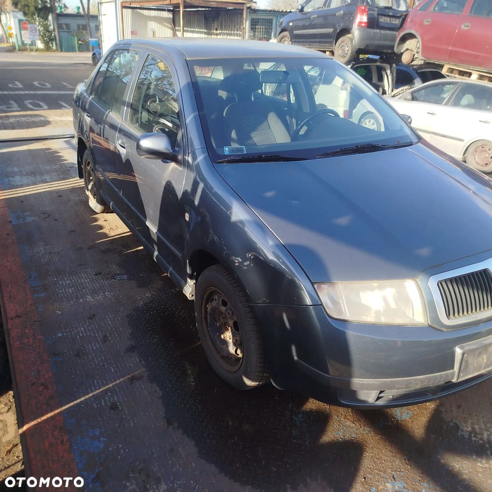 Skoda Fabia 1  na części . - 2