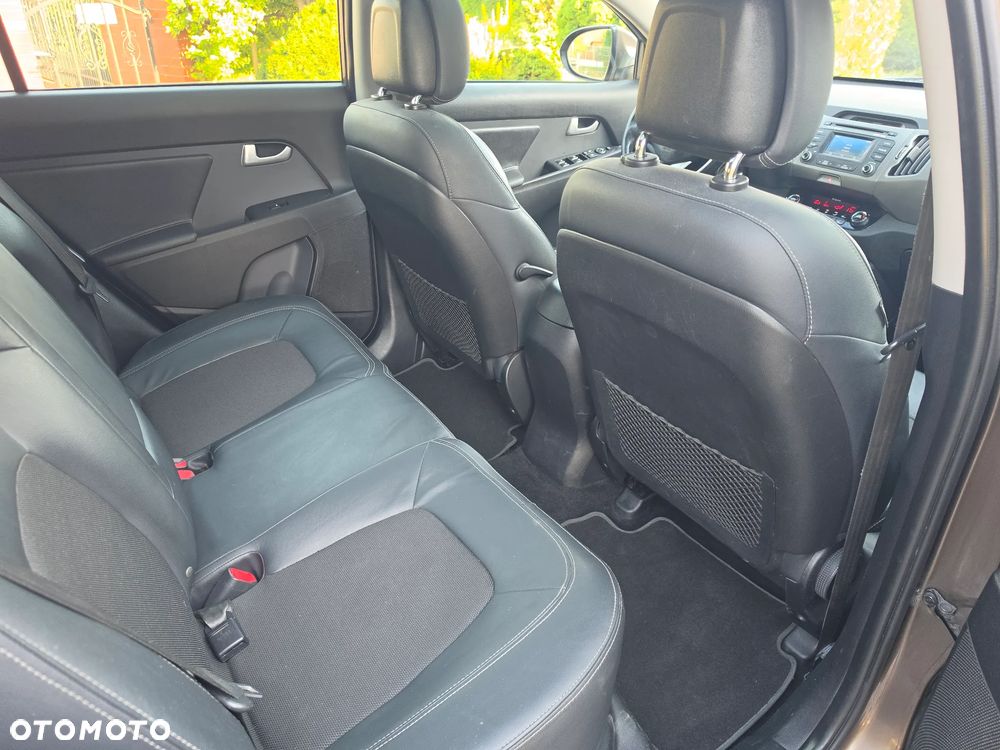Kia Sportage 1.7 CRDI 2WD Spirit - 9