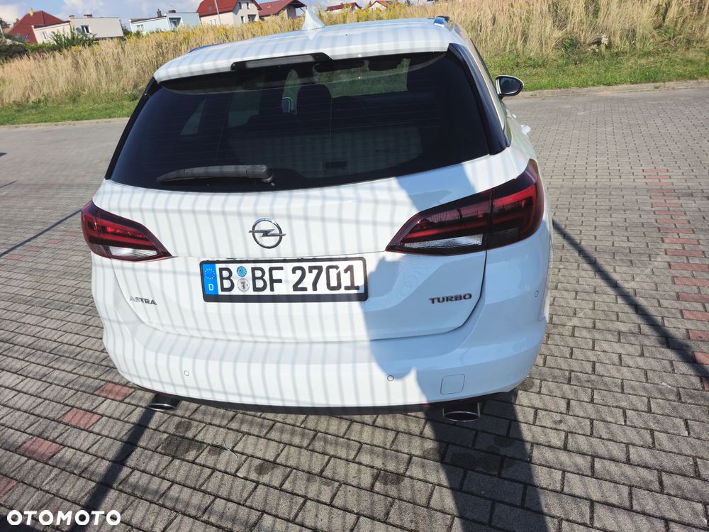 Opel Astra 1.6 Turbo Start/Stop Sports Tourer Innovation - 6