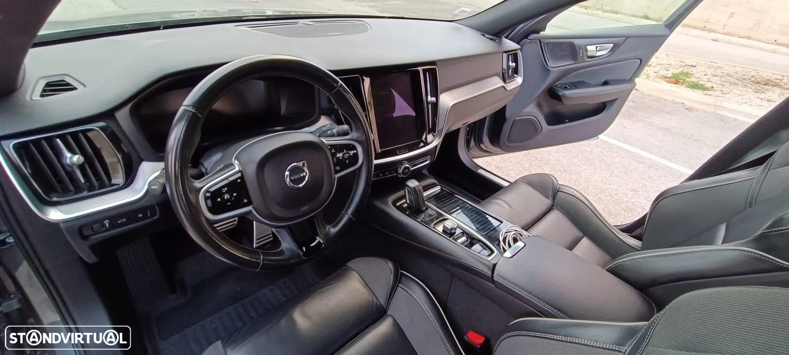 Volvo V60 2.0 T6 AWD TE R-Design - 19