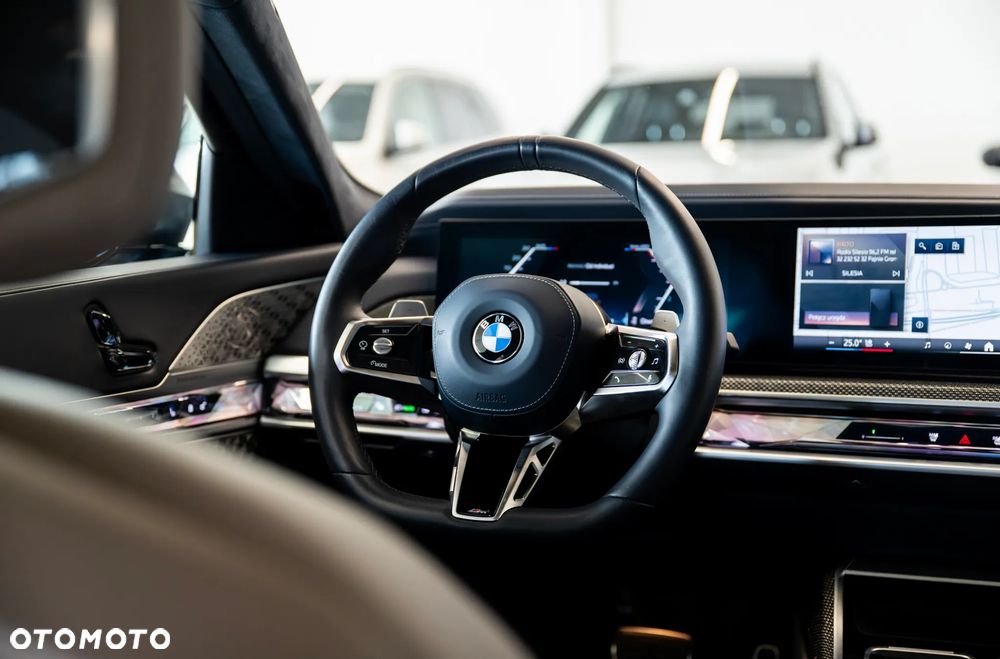 BMW Seria 7 740d xDrive sport - 29