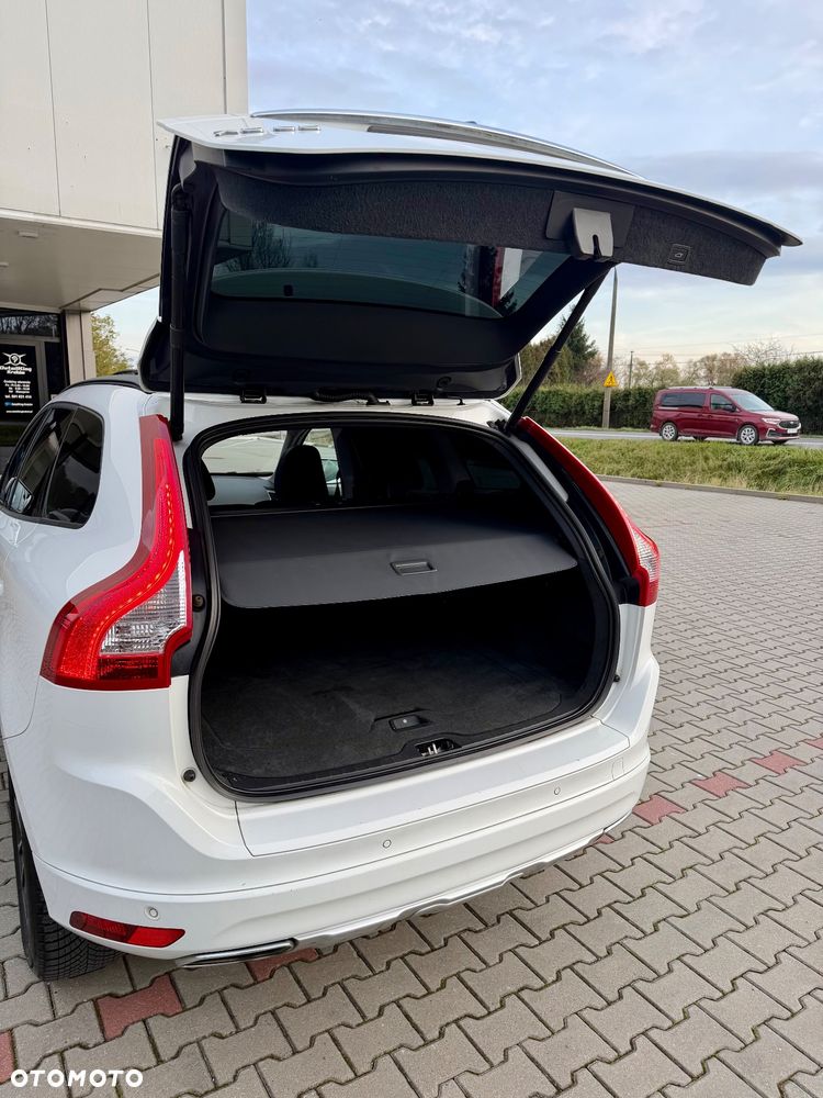 Volvo XC 60 D4 Geartronic Momentum - 8