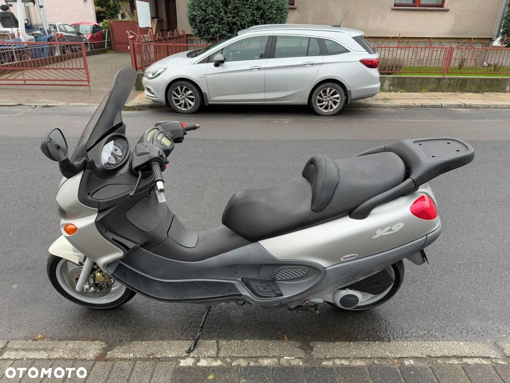 Piaggio X9 - 8