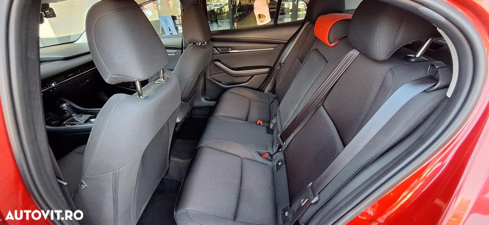 Mazda 3 e-Skyactiv G150 AT MHEV Exclusive-Line - 12