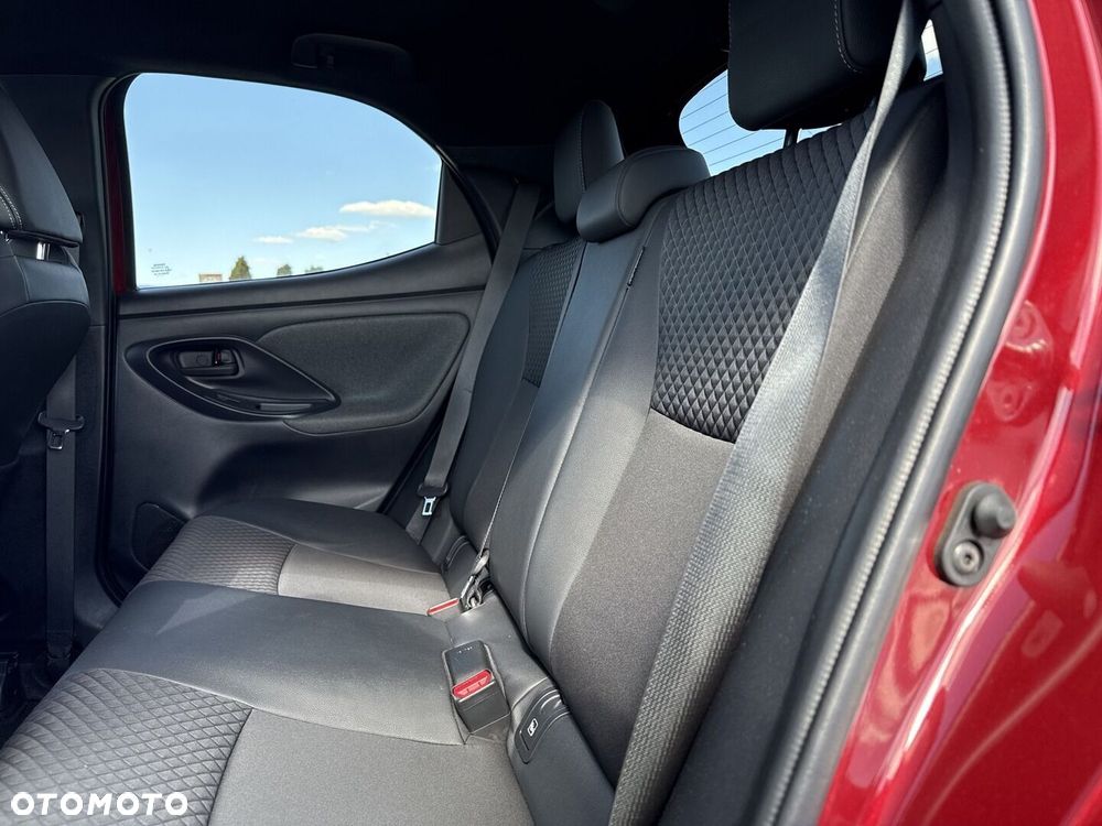 Toyota Yaris - 14