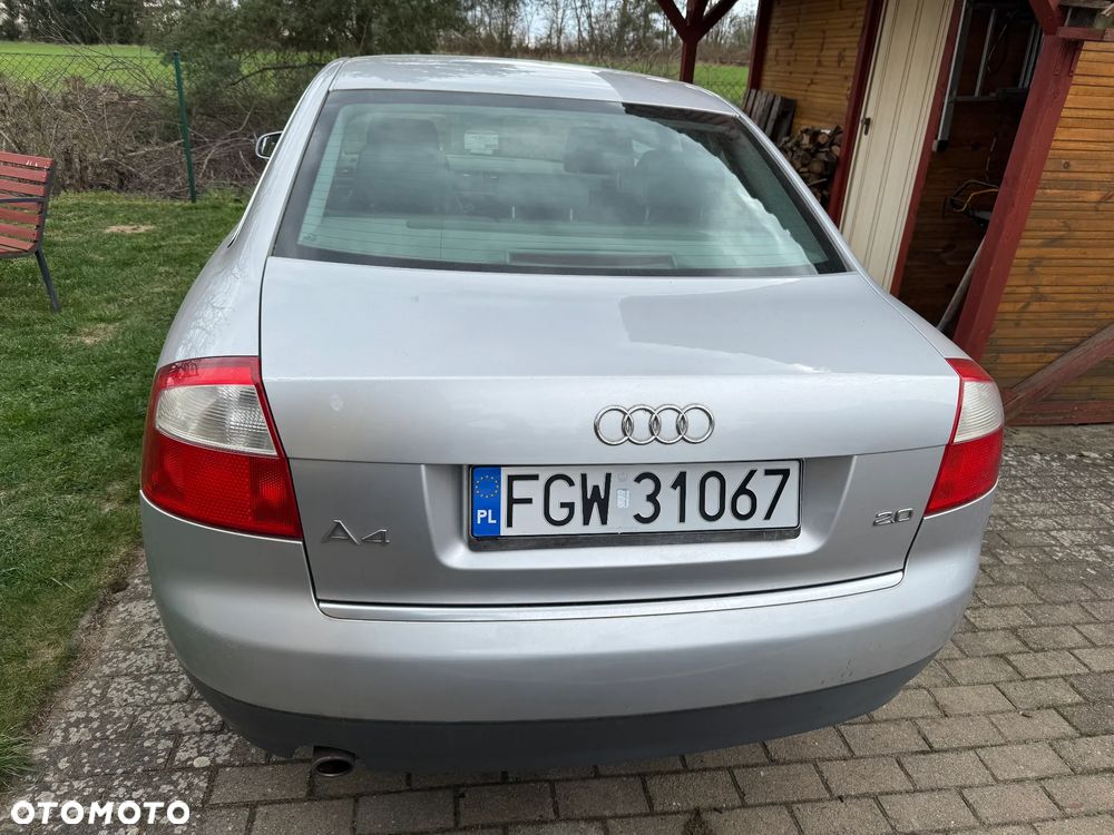 Audi A4 Limousine 2 - 10