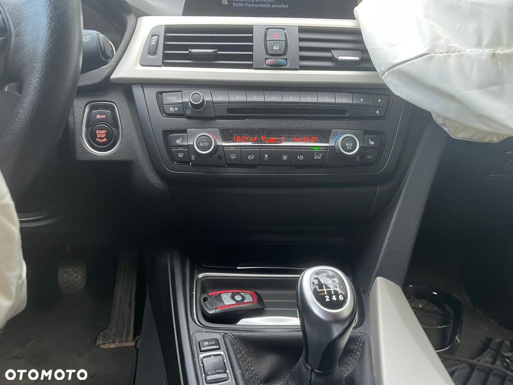 BMW Seria 3 - 18