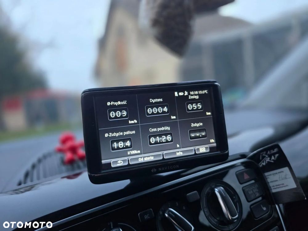 Volkswagen up! (BlueMotion Technology) high - 19