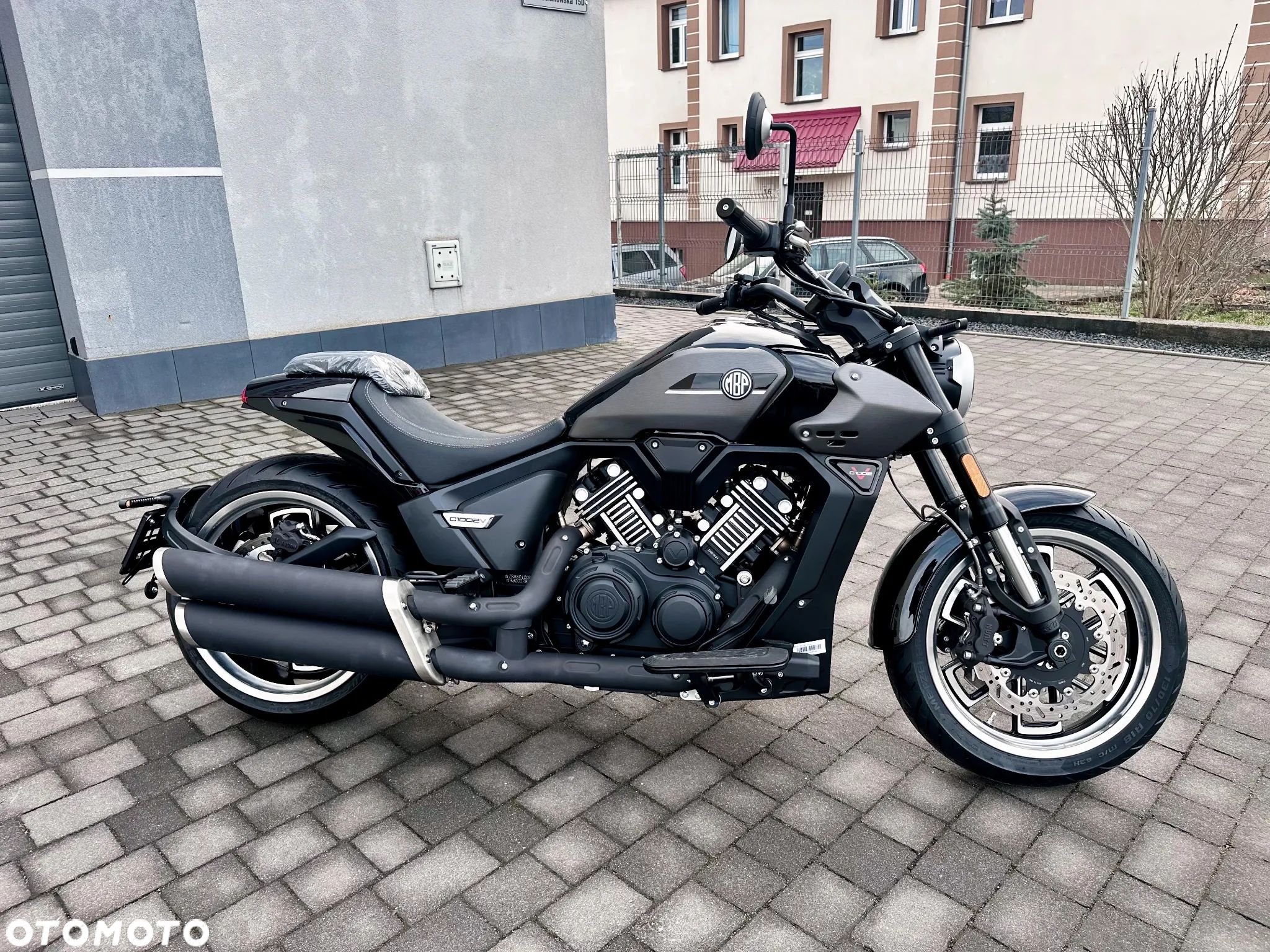 Morbidelli C1002V - 1