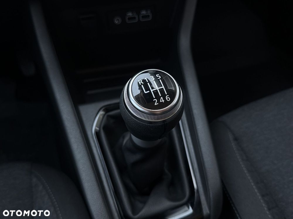 Renault Clio 1.0 TCe Equilibre - 25
