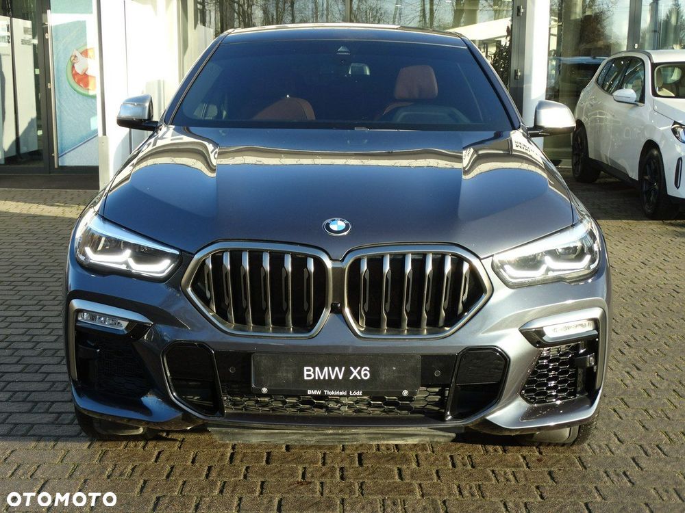BMW X6 M50i - 8