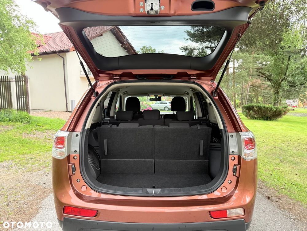 Mitsubishi Outlander 2.0 Intense + - 34