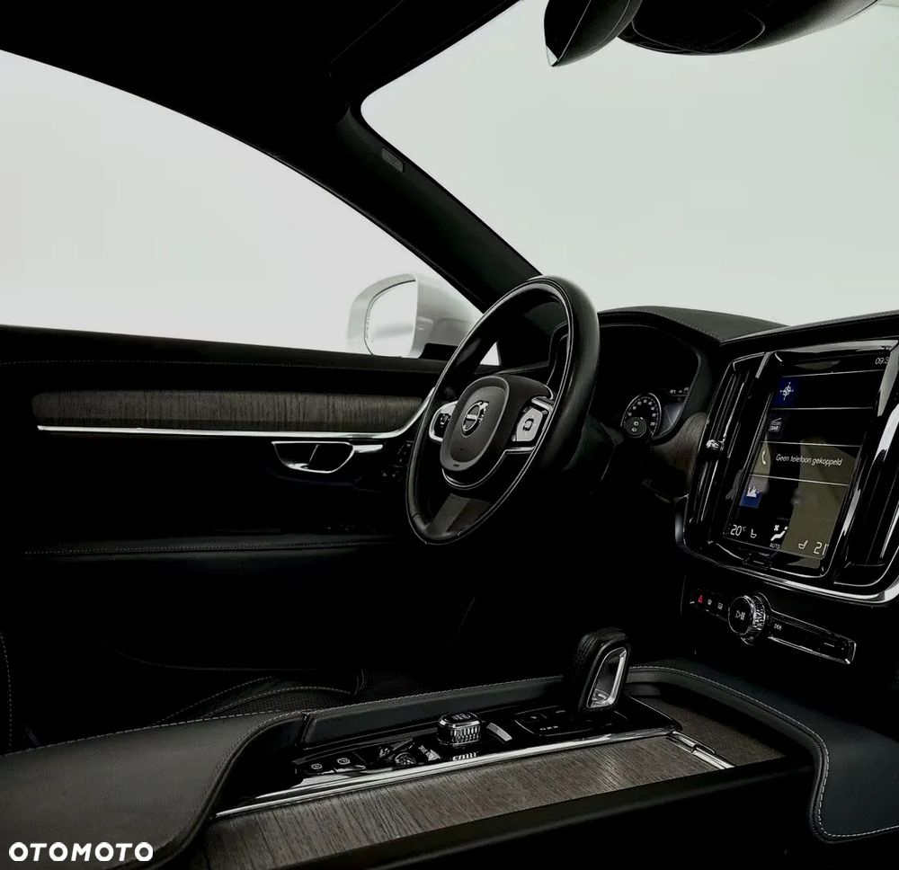Volvo V90 Cross Country B5 D AWD Geartronic Pro - 13