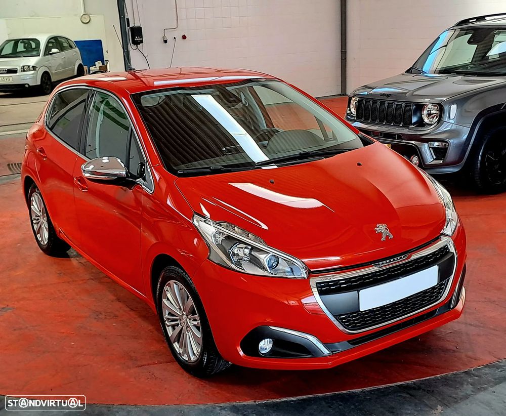 Peugeot 208 1.2 PureTech Allure - 13