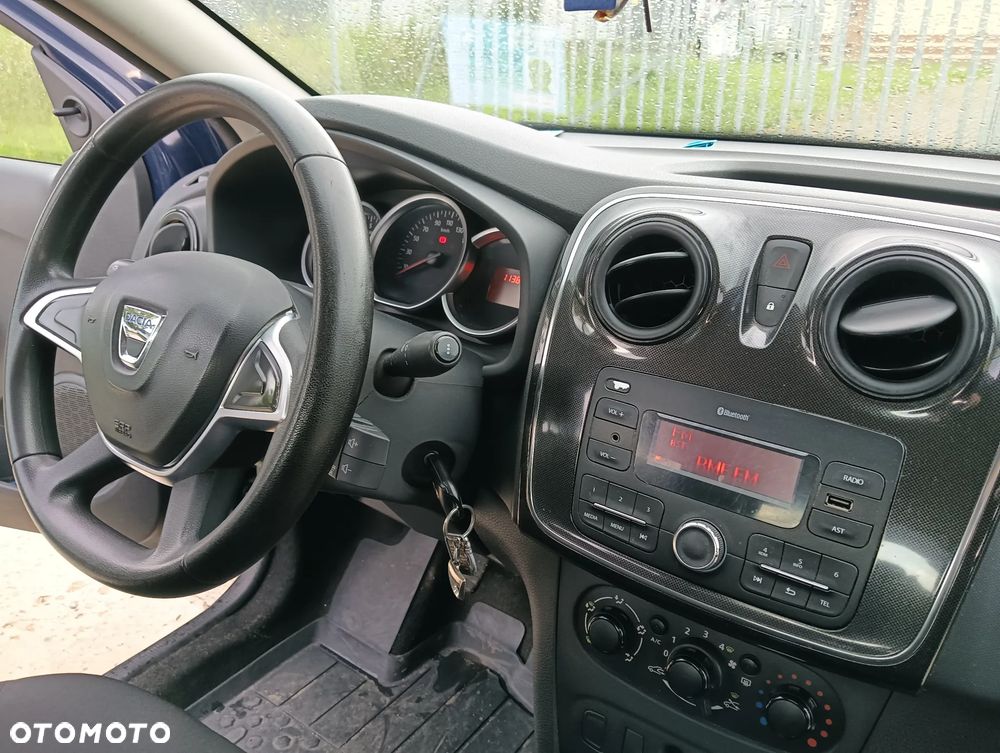 Dacia Logan 1.2 16V Laureate - 15