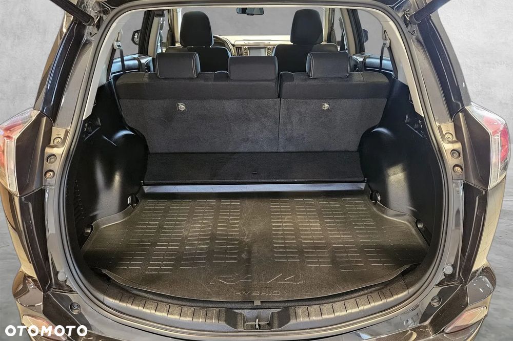Toyota RAV4 Hybrid Style 4x2 - 7