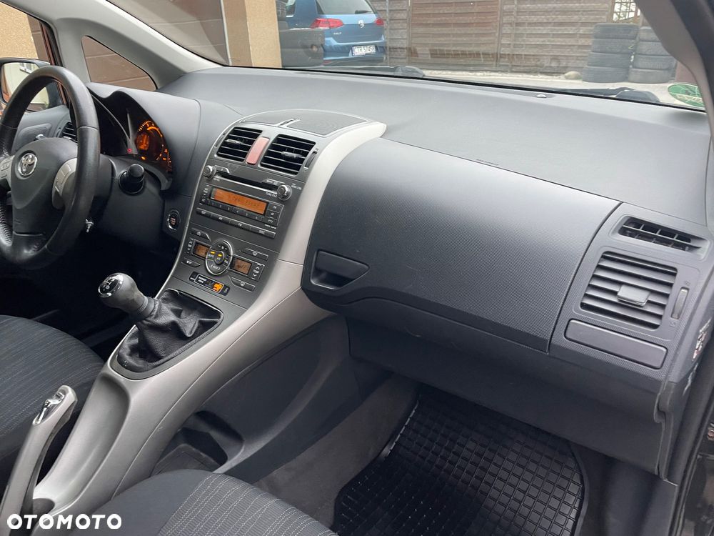 Toyota Auris 1.6 VVT-i Prestige - 32