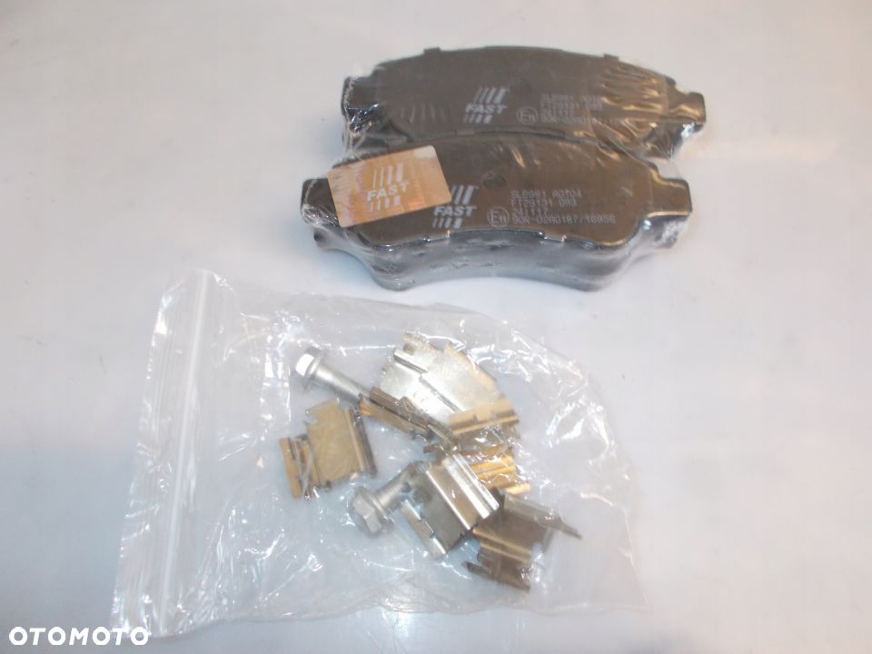 KLOCKI HAMULCOWE TYŁ FIAT DUCATO 2006- - 1