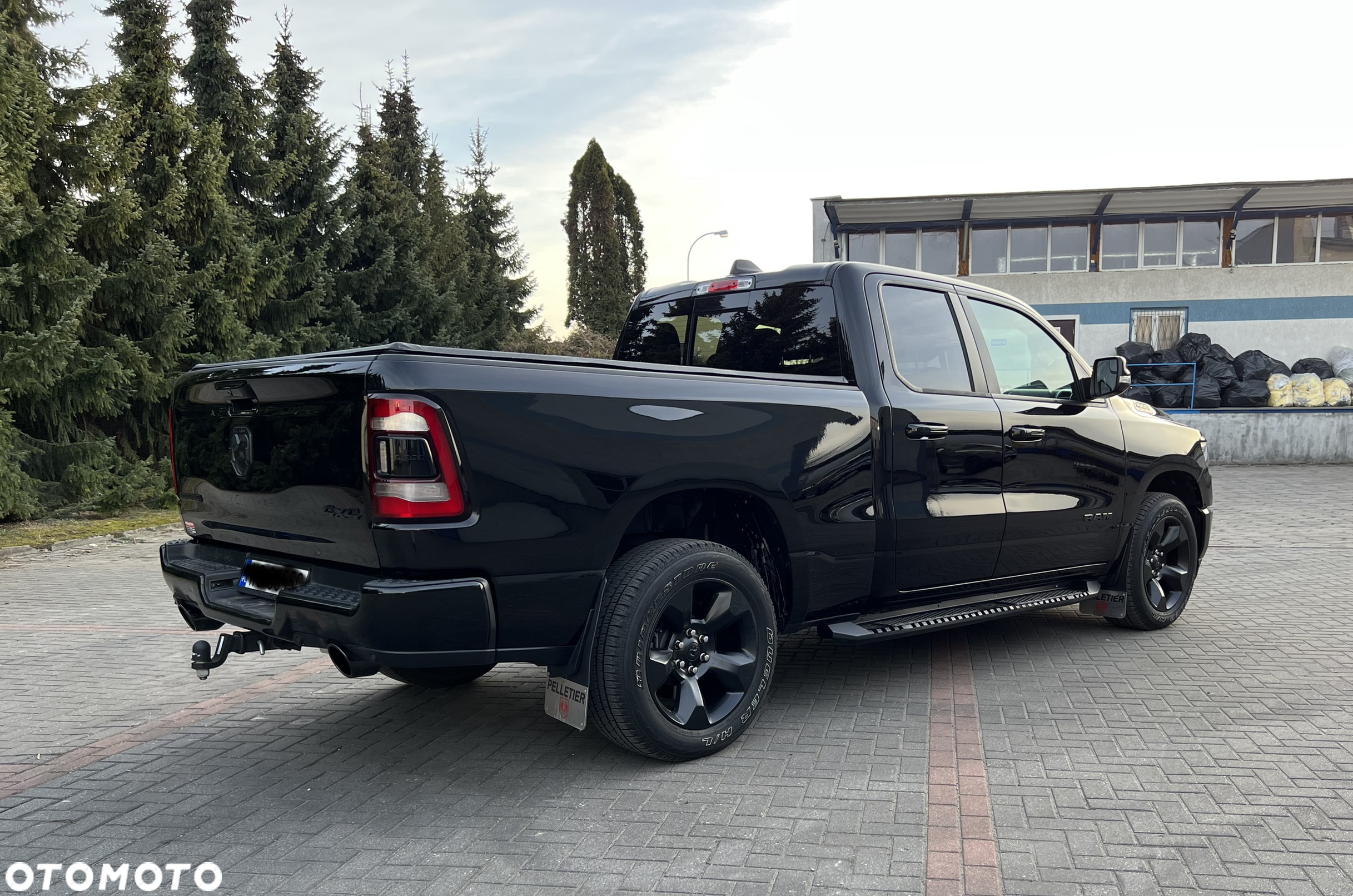 RAM 1500 5.7 Crew Cab Bighorn - 7